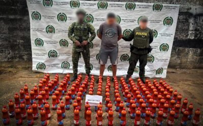 Incautan cerca de 100 kilos de pasta base de coca de la estructura Comandos de Frontera camuflados en botellas en vía del Caquetá.